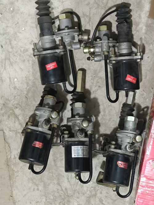 에 대한 최신 회사 뉴스 HINO J08C J08CT 엔진 부품 가격표