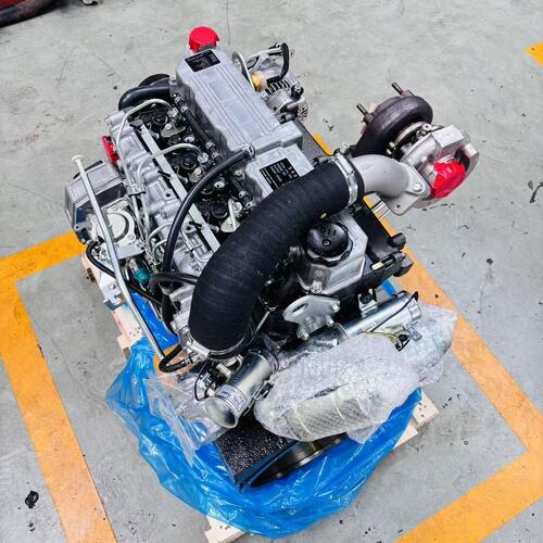 최신 회사 블로그 3.3L 터보 산업용 엔진 필요? S4S-DT 완성된 조립 기계 준비