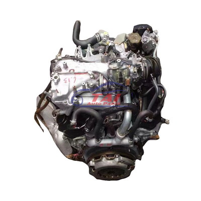 원래 가솔린 엔진 V6은 미츠비시에 대해 일본 엔진 6G72 V33 V43을 사용했습니다